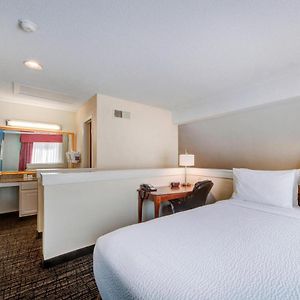 Two-Bedroom King Suite